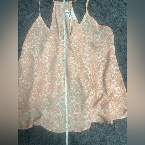 Open-Back Sheer Tank Top - Picture 13 of 15